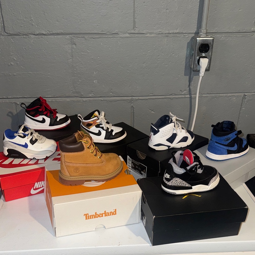 Nike Kids' Black, White, and Blue Sneakers
